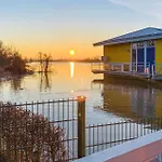 Maasvilla - Amfibie - 31 Botel