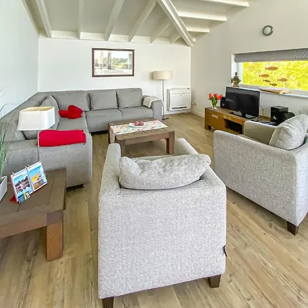 Maasvilla - Amfibie - 31 Botel 5*